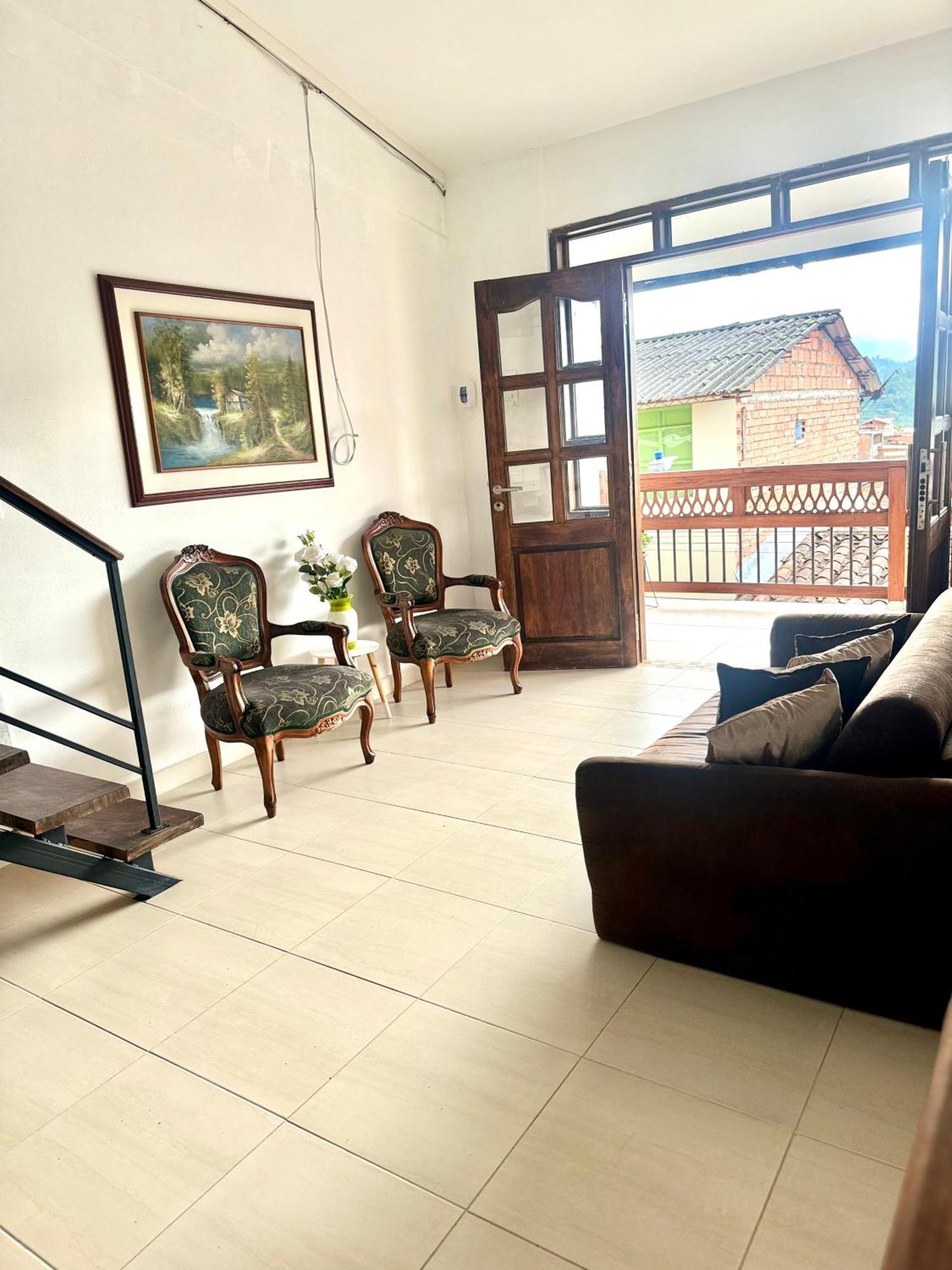 Cerca Al Parque Apartment *